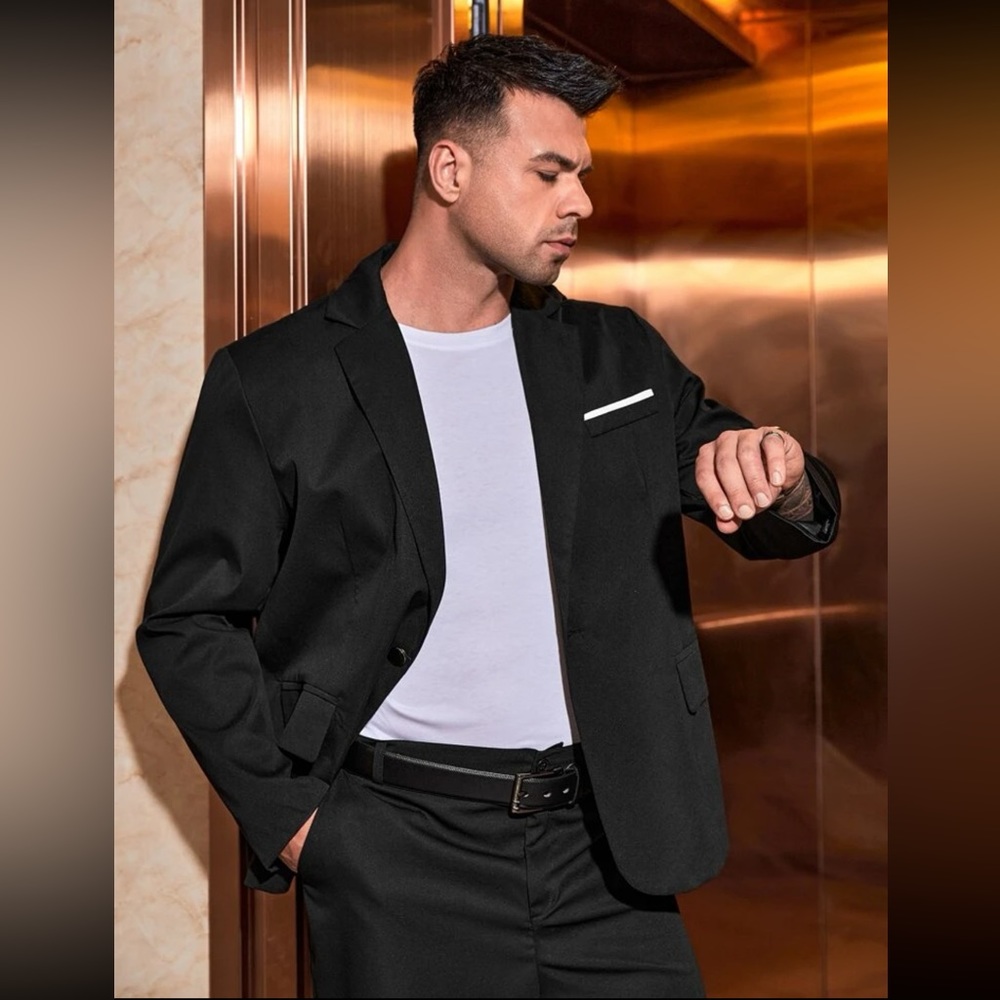 Men’s black blazer